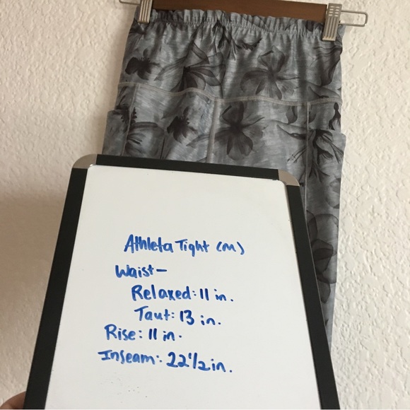 Athleta Salutation Stash Pocket II Print 7/8 Leggings Floral Medium - Picture 11 of 11